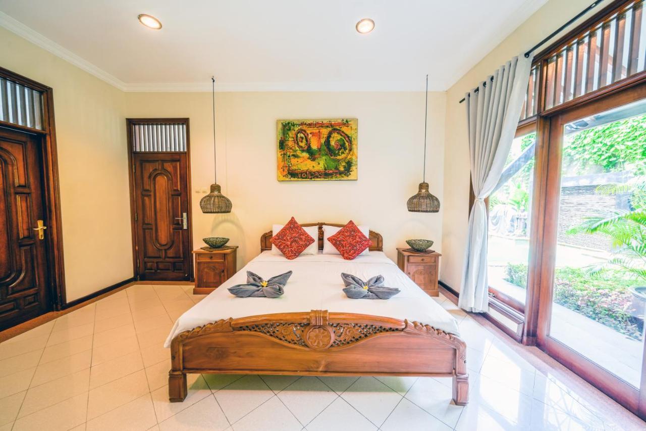 Villa Mica - Kuta - 5 Bedrooms - 5 Bathrooms - Great Location Exterior foto