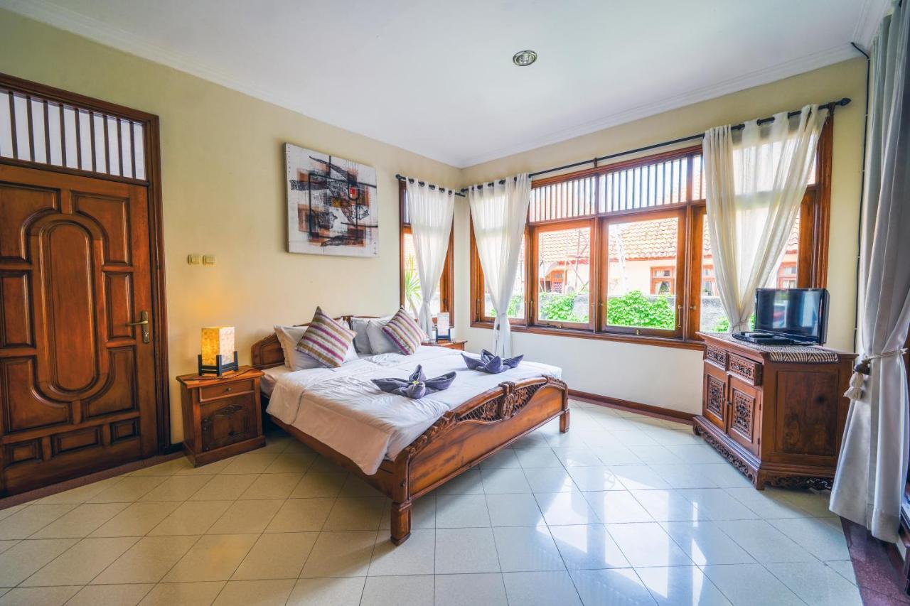 Villa Mica - Kuta - 5 Bedrooms - 5 Bathrooms - Great Location Exterior foto